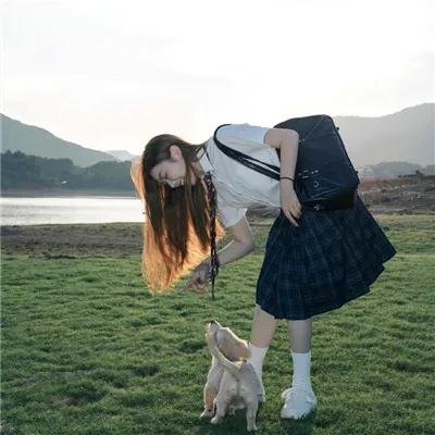 榆木湖边的房子
